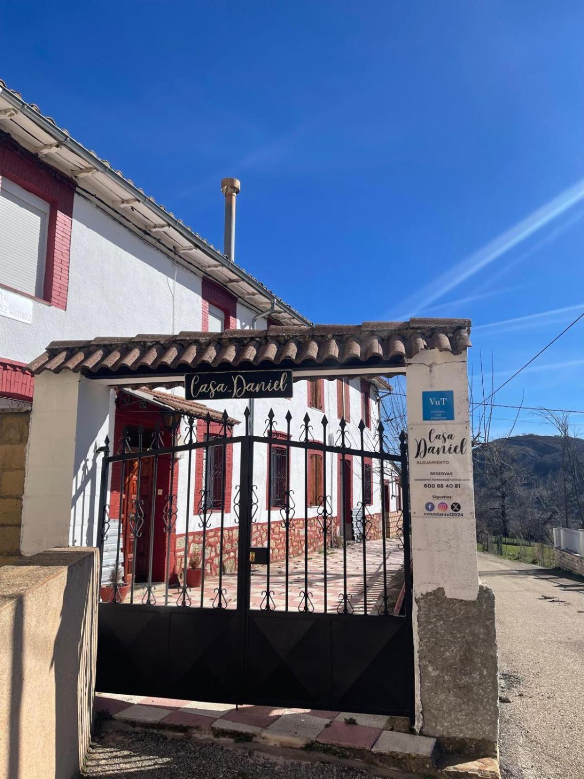 Casa Daniel * Llombera