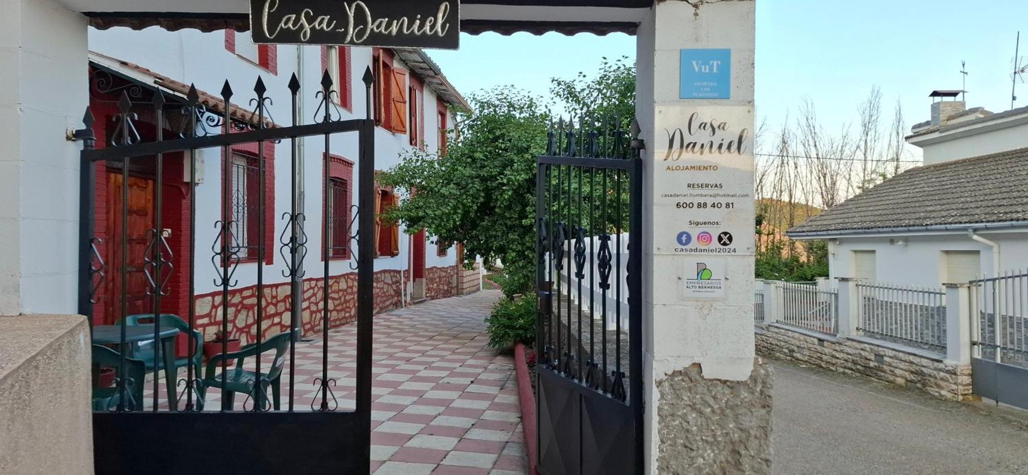 Casa Daniel * Llombera